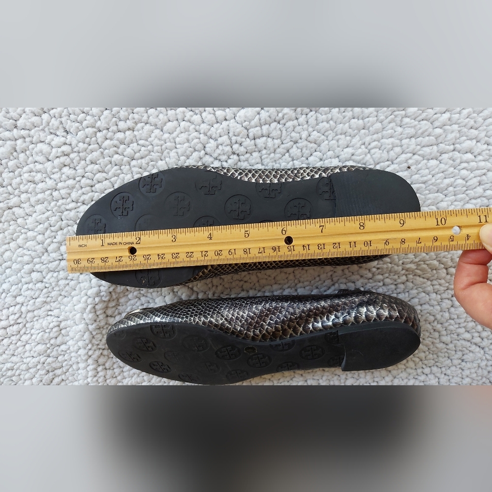 Tory Burch Reva classic snakeskin print ballet flats size 7.5 - Picture 5 of 5